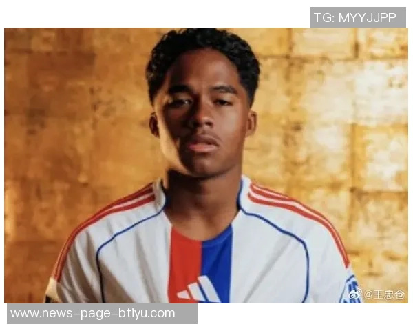 法甲首秀感受：恩德里克赞里昂球迷热情与球场魅力